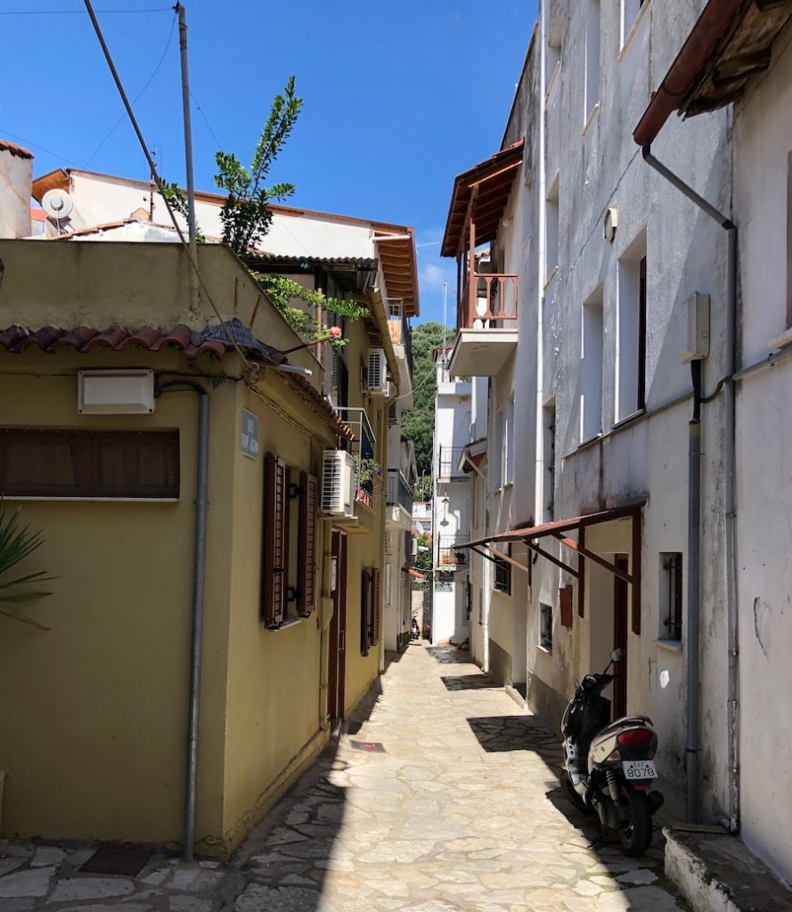 The narrow alleys of Parga